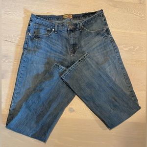 Cute baggy light wash Wrangler jeans